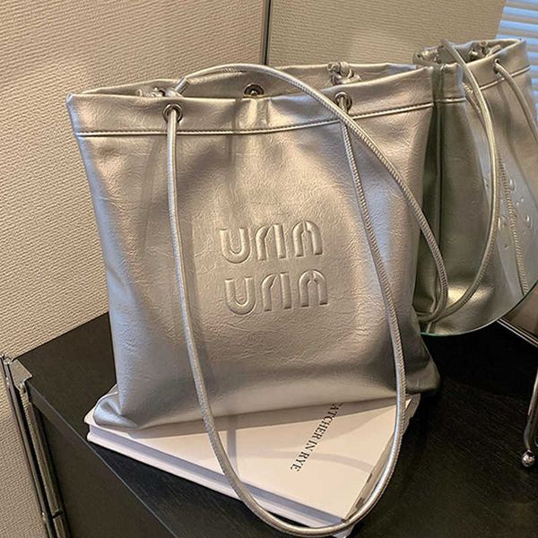 

outdoor tote high capacity fashion popular shoulder bag simple women's bag handheld bucket bag tote for traveling miui bag d443