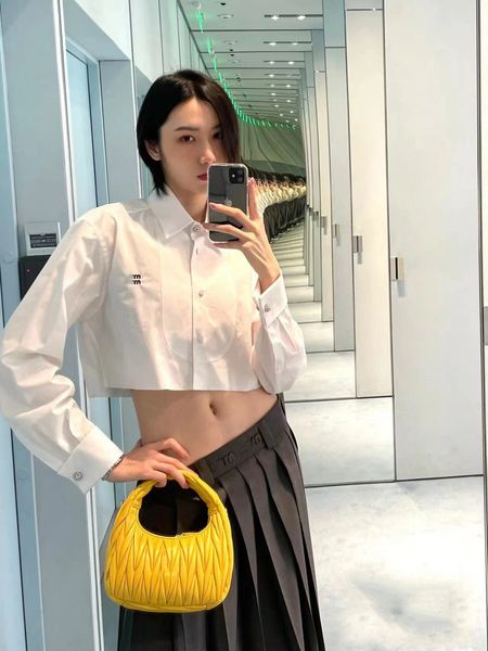 

temperament princess style letter embroidered short slim shirt, White