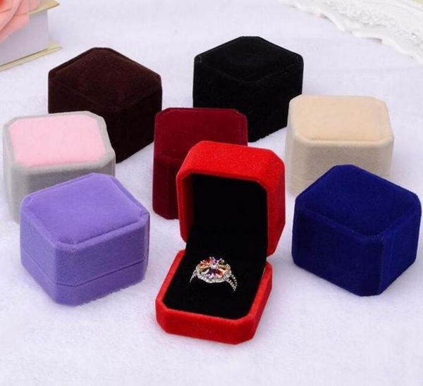 

2018 s new fashion 10 color selection square velvet jewelry box red gadget box plush necklace ring earrings box5359557, Black;white
