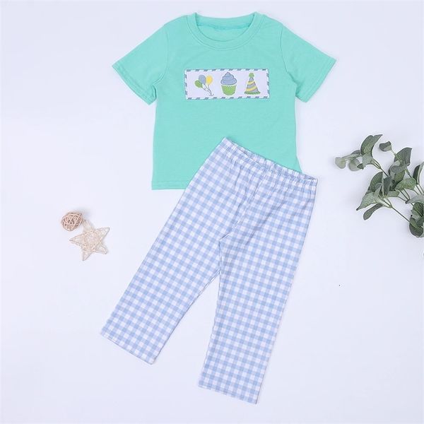 

clothing sets baby boy clothes set kid boys two piece cute green t shirt blue stripe shorts 230830, White