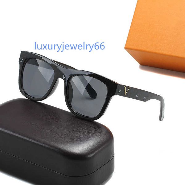 

new designer sunglasses for mens women outdoors fashion luxury pc frame sun glasses classic adumbral eyewear accessories with box 6 color, White;black