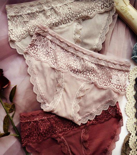 

panties female ice silk seamless european and aman retro transparent stripes hollow flower lace edge low waist bag hip briefs8839815, Black;white