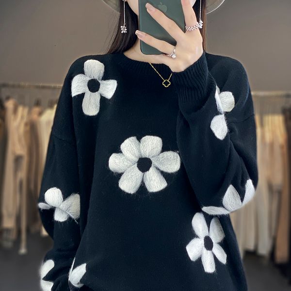 

women's sweaters 100 wool sweater round neck knitted long sleeve loose bottom 2023 autumnwinter fashion coat 230831, White;black