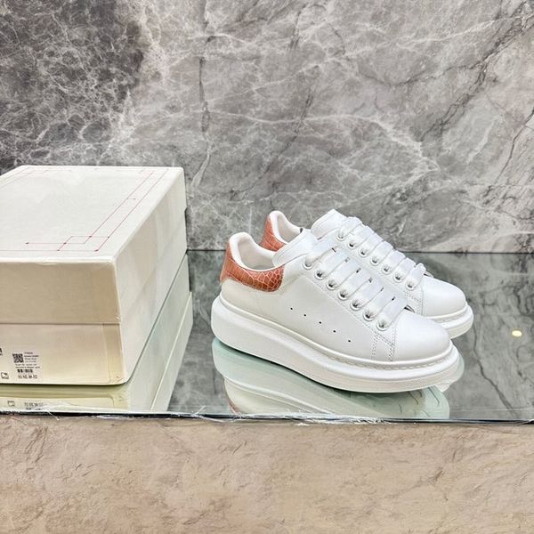 

2023 new luxury designers casual shoes women sneaker cowhide fashion lady flat designer running trainers letters shoe sneakers size35-46 xsd, Black