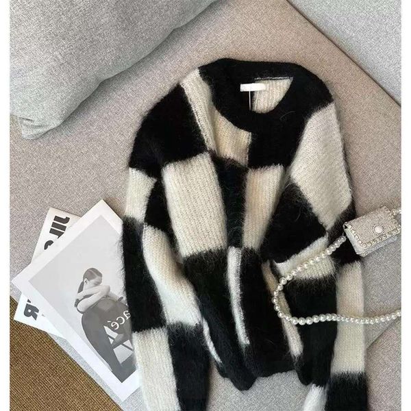 

mink fur sweaters clothes for women in autumn and winter high end wear lazy style black white plaid contrast color, White;black