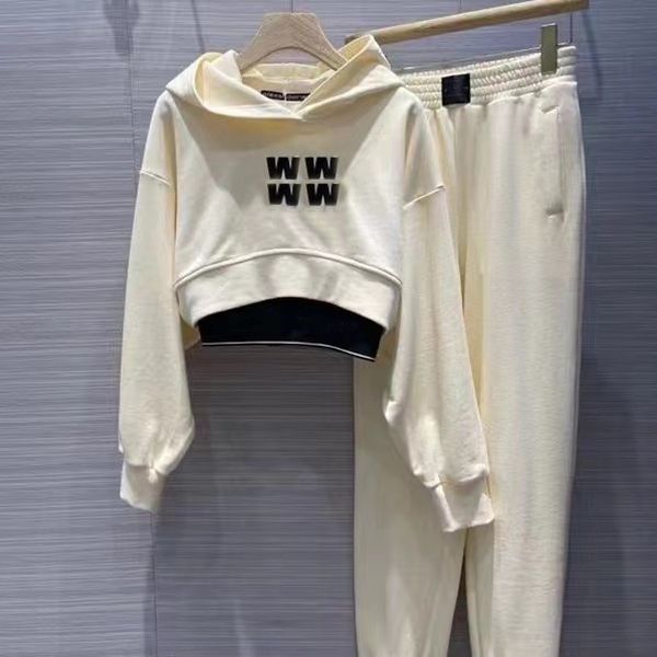 

women jackets two piece sets pants designer clothes outerwears luxury brand clothing long sleeves leisure style sportswear size smlxl a131, White