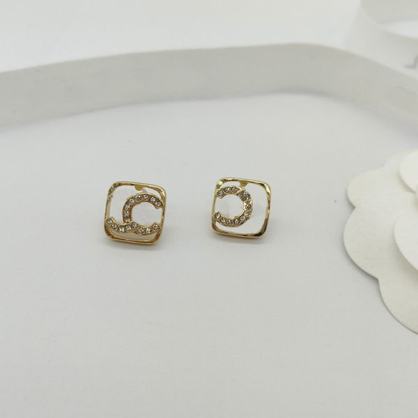 

2023 luxury quality charm stud earring with diamond in 18k gold plated have box stamp drop design ps3784, Golden