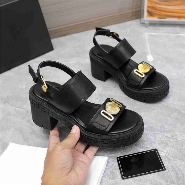 

fashion sandals 2023 medusa the latest style comfortable soft men and women flat bottom letter logo summer casual slippers 02-010, Black
