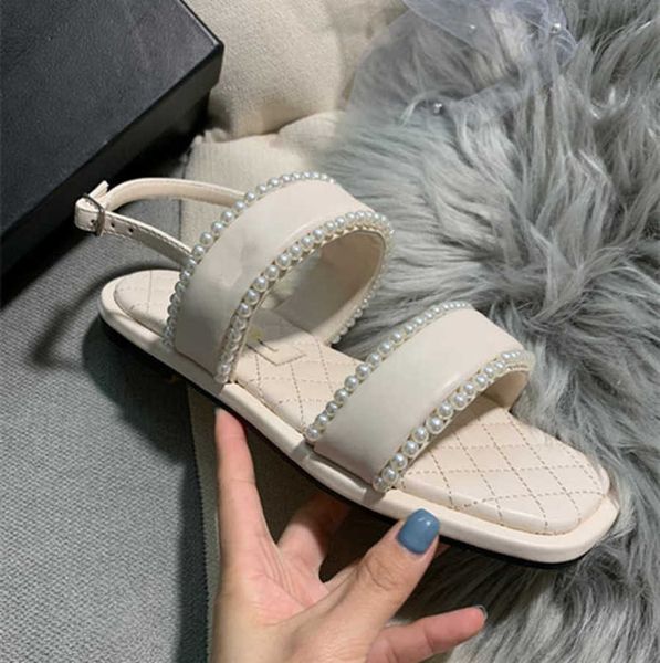 

sandals designers paris women slippers womens slides pearl embellishment c buckle calf leather casual shoes quilted plaid flat summer beach, Black