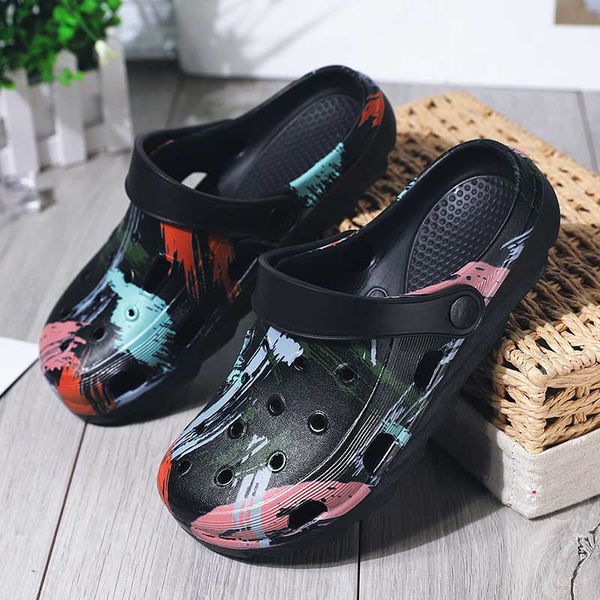 

sandals men's shoes new women's sandals breathable men's slippers summer outdoor anti-skid beach hole shoes fashion couple sp, Black