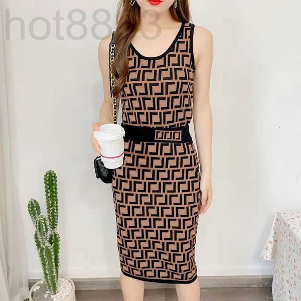 

two piece dress designer full f letter print knitted suit skirt fashion set vest and short sleeve t-shirt e1ox, White