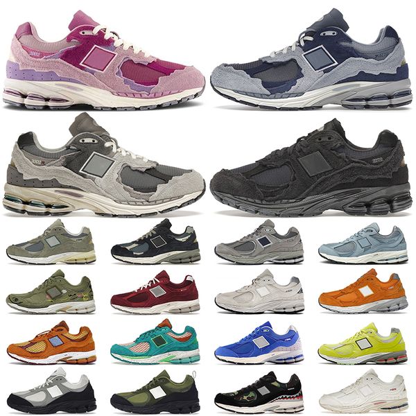 

2002r men women designer running shoes protection pack pink phantom rain cloud mirage grey sea salt light grey blue mens outdoor sport sneak