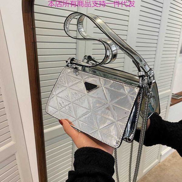 

2023 luxury the new chain small square mirror laser underarm is simple and single shoulder oblique span women's baghigh