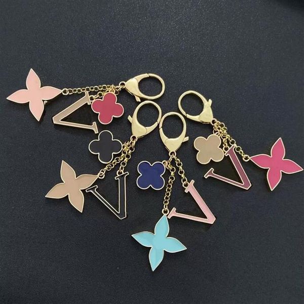 

no box fashion trendy luxury designer keychains classic mens key buckle letter silver gary keyrings womens bag handba252j