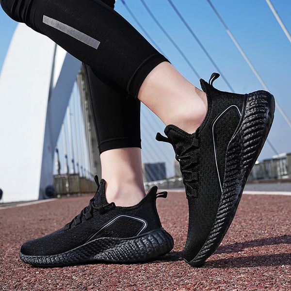 

mens women sports casual shoes triple s black white sneakers man trainer running shoe 06