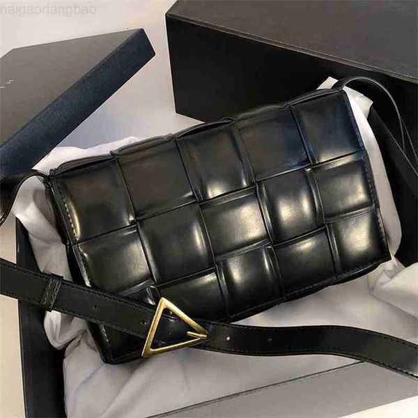 

cassette outdoor sports designer venetas bottegas bagsfemale fashion star pillow woven