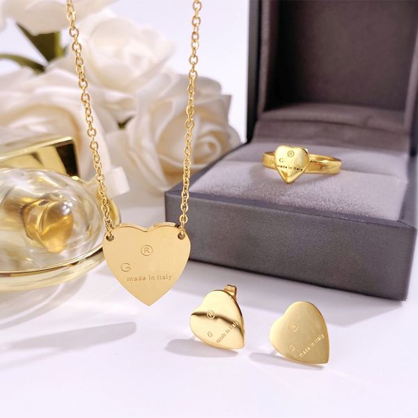 

fashion necklace female titanium steel carving g letter heart necklace pendant high-end designer jewelry christmas valentine's day gift, Silver