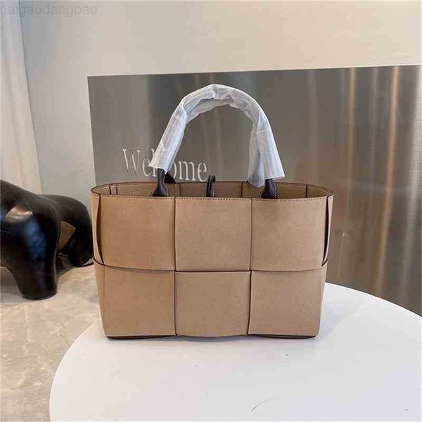 

luxurys handbags bottegasss leather venetasss woven for women 2022 portable shoulder large capacity armpit bag arco tote rzo5 zc