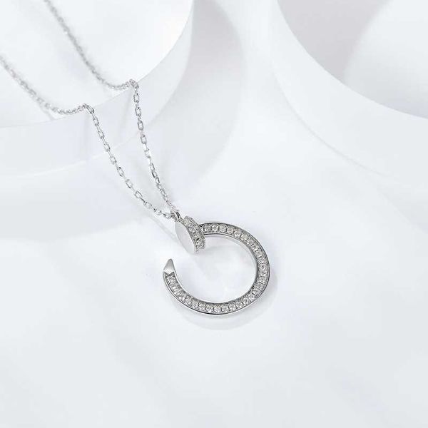 

s925 silver inlaid morsonite women's necklace card family classic nail necklace plated 18k rose gold japanese and korean collarbone cha