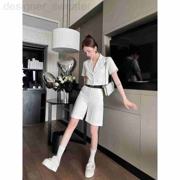 

men's tracksuits designer same paragraphkim kardashian 23 summer new fashion classic triangle temperament short suit traight sleeve cap, Gray