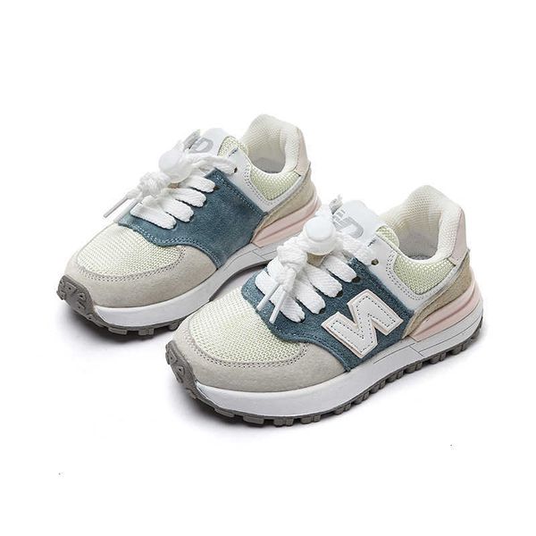 

chil1en's sports shoes 2023 spring and autumn 1 korean version boys' casual breathable n-shaped single shoes nb girls' dad sh, Black