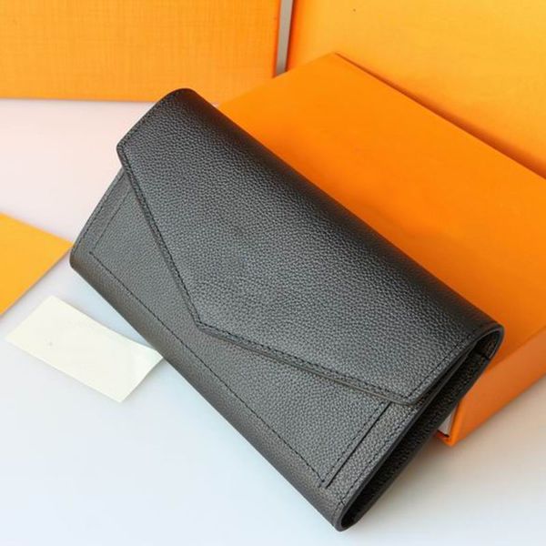 

classic fashion box envelope bag for men and women, wallet in hand, card bag