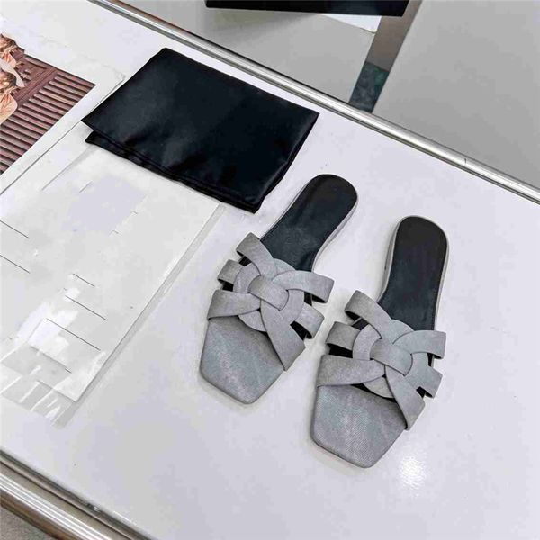 

fashion luxury slippers 2023 yslity men and women summer sandals beach slippers herringbone slippers casual outdoor home cartoon slippers 02, Black