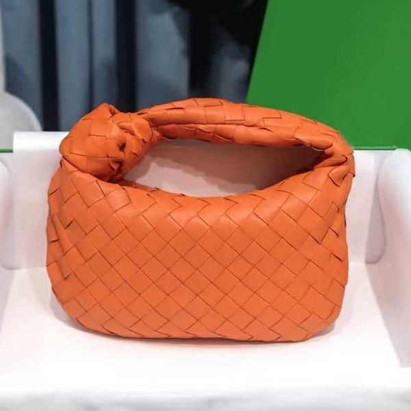 

bags spring jodies bottegas cloud venetas early bag designer horn 2023 cassettes fashion versatile woven women's leather handbag 0evj 8