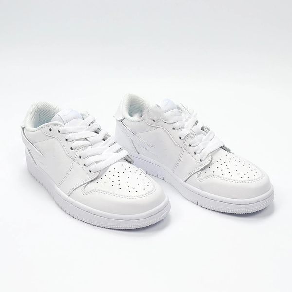 

golf triple white designer shoes jumpman 1 low outdoor sneakers with original box coming