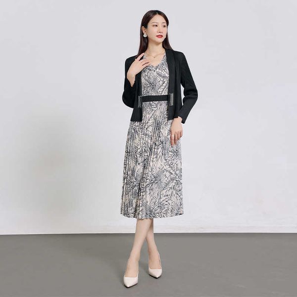 

women's clothing runway dresses dign the high grade and ama temperament in early spring three hous pleated cardigan floral women's, Black;gray