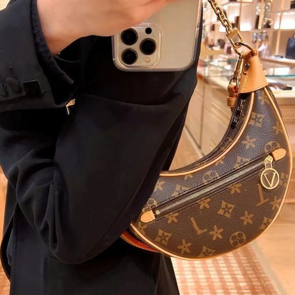 

half moon baguette bag luxury real leather classic old flower clutch m81098 handbag designer women's men two shoulder straps metal fitt