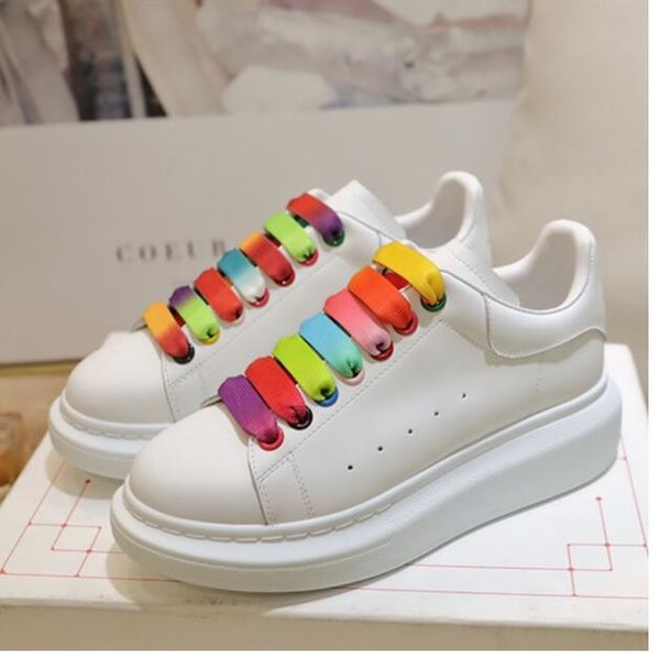 

designers mens casual shoes mccqueeness comfortable velvet leather women white black luxury flats trainer sneakers with box qu1x