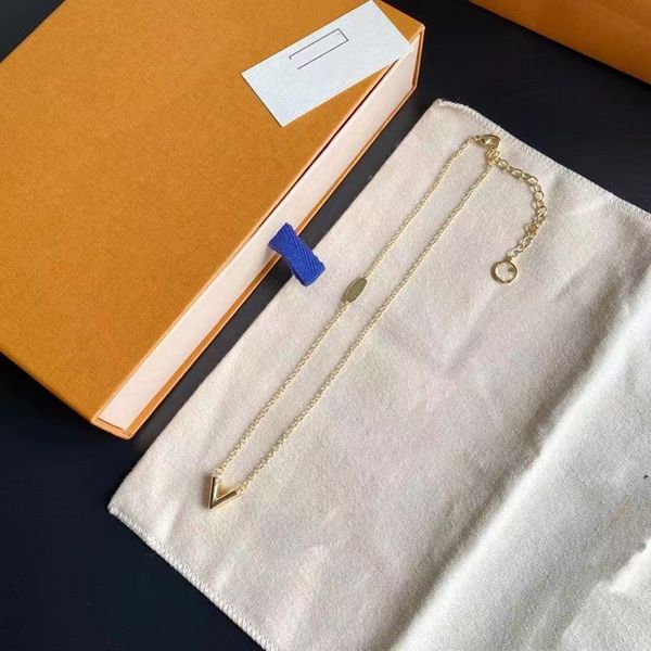 

never fading designer pendant necklaces gold plated v letter luxury brand choker pendant necklace chain jewelry accessories, Silver