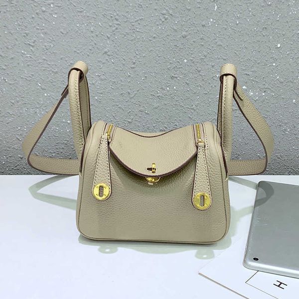 

h doctor hand bag 2023 new mini cow leather doctor real tidal shoulder cross body portable pillow medicine 2mdc zwdj