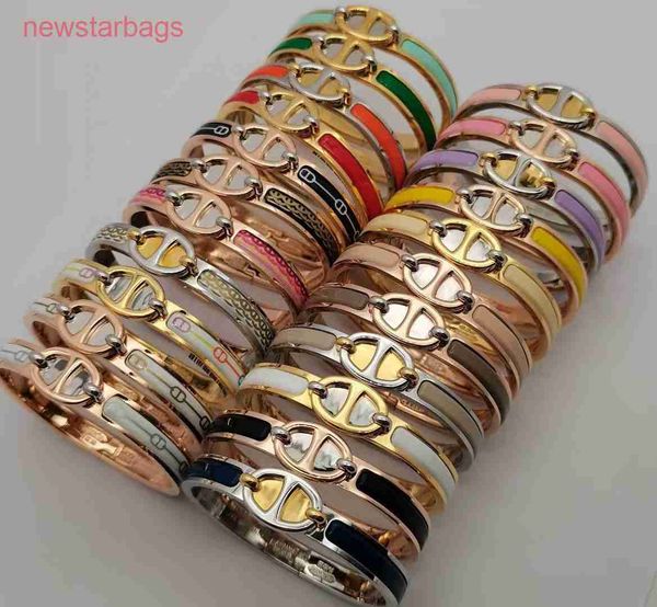 

designer herms bracelet online shop 2023 new light luxury pig nose bracelet high-grade feeling exquisite gilded enamel accessories 8f0d, Golden;silver