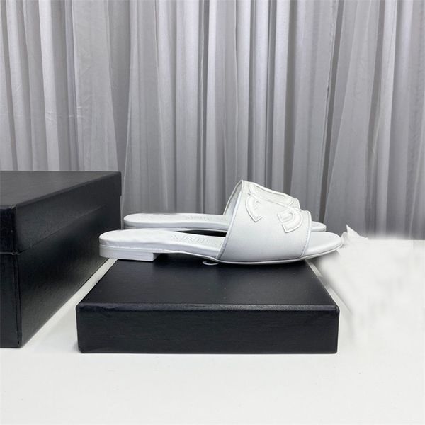 

new style slippers wear fashion trend slip-on slippers, Black