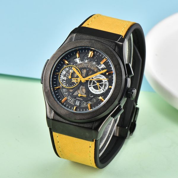 

2023 luxury watches for men classic style steel case strap racing watch sport quartz multifunctional chronograph wristwatches montre de luxe, Slivery;brown