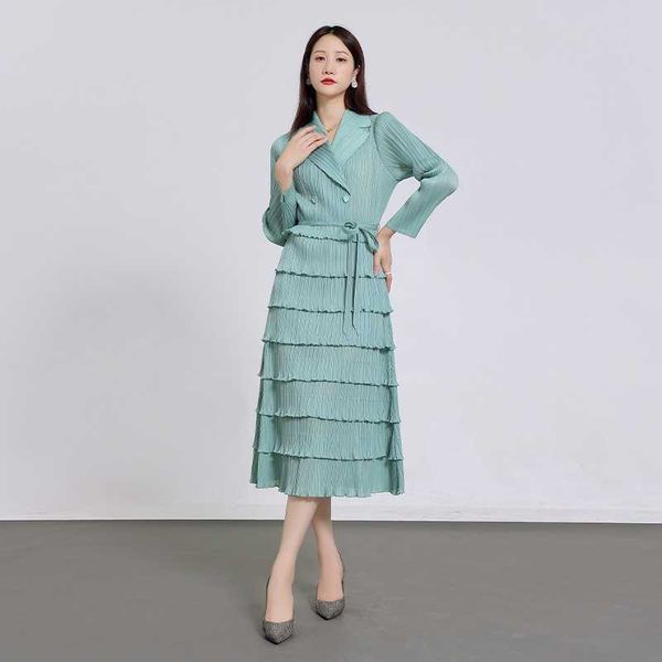 

women's clothing runway dresses fashionable dign thousand layer cake for women in early spring 2023 high-end versatile three house plea, Black;gray