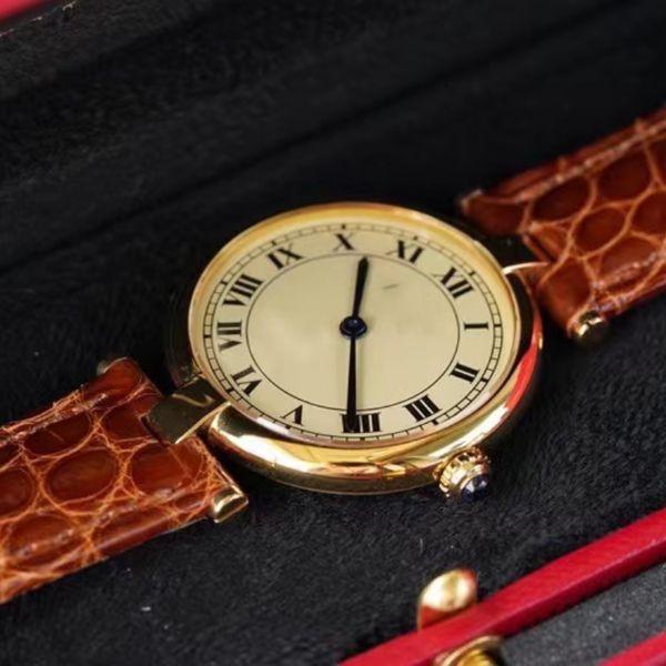 

medieval table lady quartz stone 18k bag gold, retro publicity classic texture is very good this also has mechanical watch, you can contact, Slivery;brown