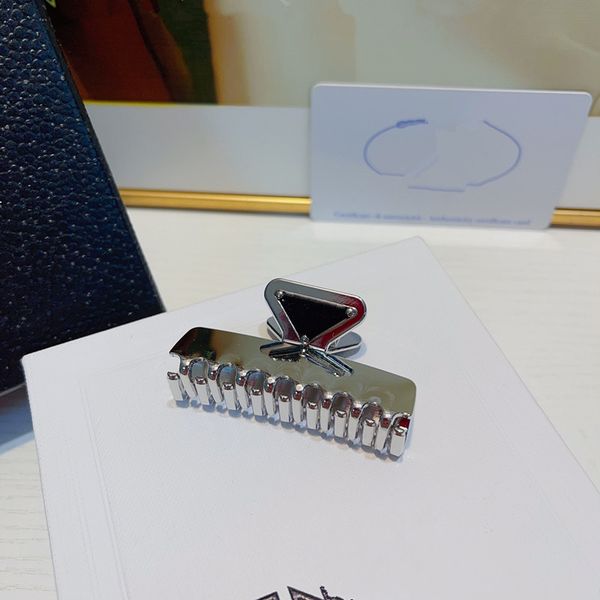 

never fade luxury p-letter women clamps strong metal hair claw silver plated claws clips for girls monther makeup street fashion hairjewelry, Slivery;golden