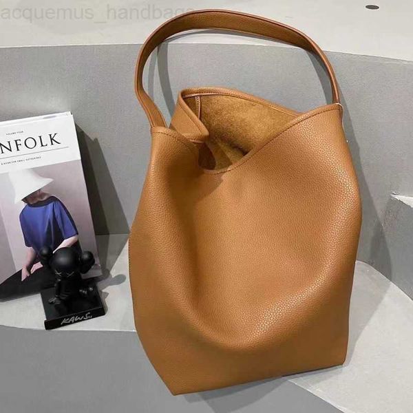 

the row high-capacity bag leather bag this year's popular bucket class commuting large capacity tote women 2022