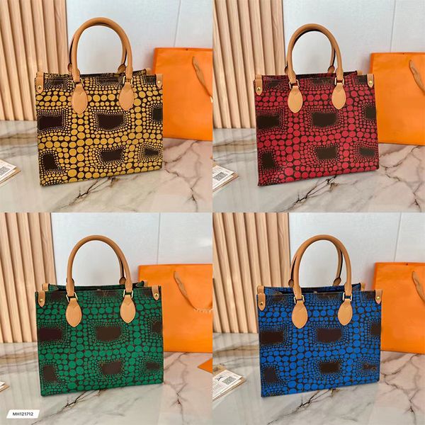 

dots onthego pm mm tote bag 2023 yayoi kusama colorful 3d painted handle bag designer yk dots multi pochette accessoires crossbody metis poc