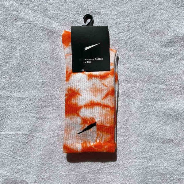 

2023 autumn winter pure cotton men's and women's tie dyed long socks sports high tube tide candy color sock n1, Black