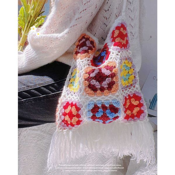 

new fashion knitted vest women's shoulder bags tassel flowers summer beach totes crochet bag female handbag designer shopper 230304