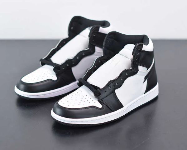 

2023 basketball shoes jumpman 1 high black white panda women jumpman 1s union good quality unc patent bred toe outdoor leisure sneakers