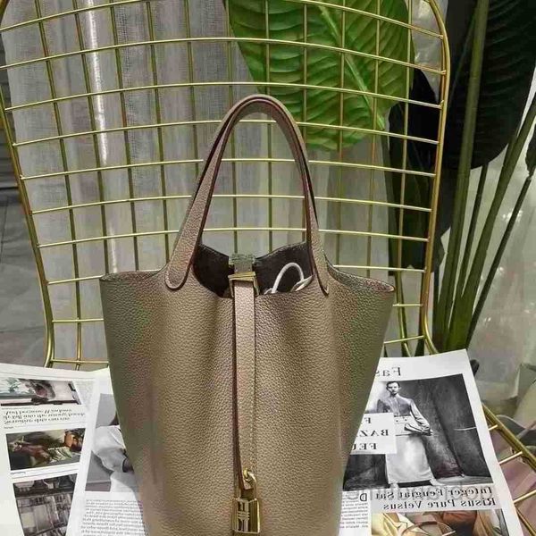 

original designer quality handbags bags women s picotin totes locks high basket 2023 bag he togo first layer leather handbag fashion 18cm bu