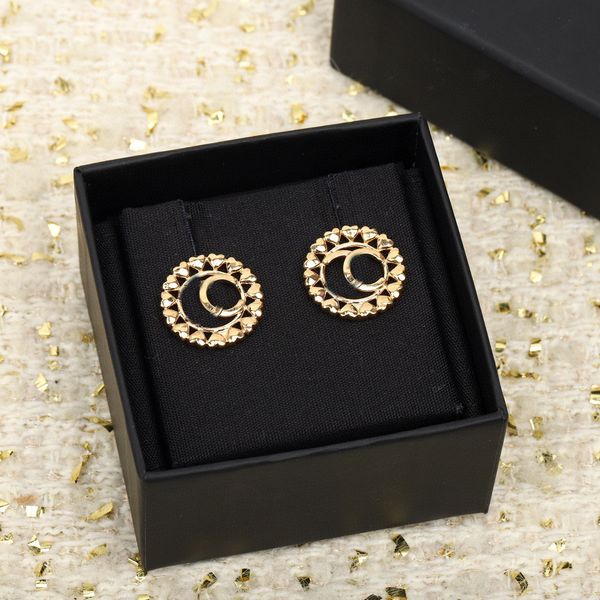 

2023 luxury quality charm drop earring round shape stud hollow design have box stamp ps3812, Golden