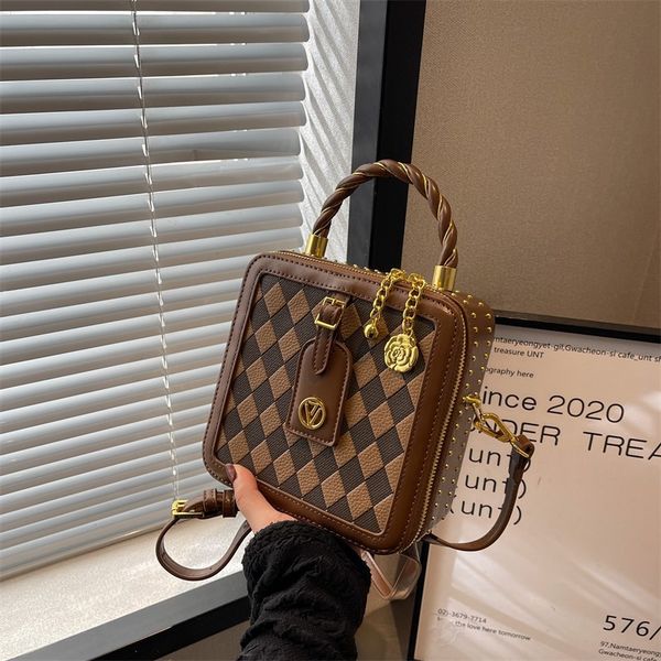 

big brand women's bag wholesale 2023 new light luxury niche design everything single shoulder crossbody saddle bag