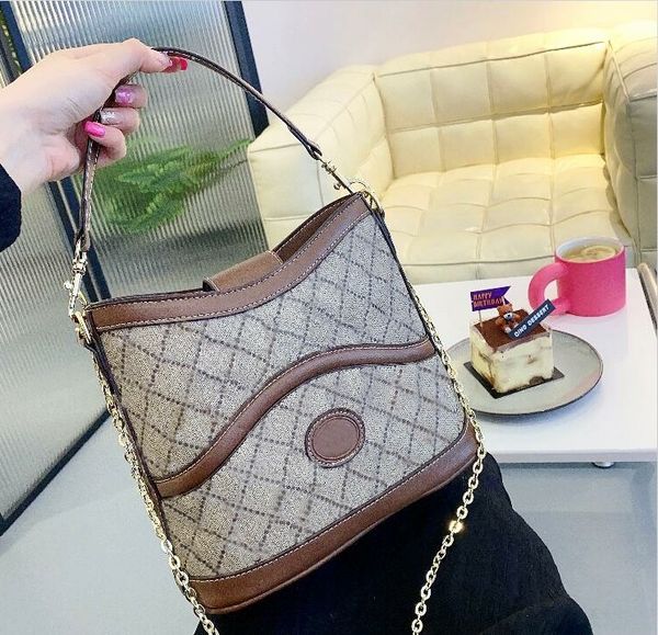 

designers bag quilted small leather bag chains crossbody mobile phone bags mini purses and handbags for women messenger satchels pocket shou