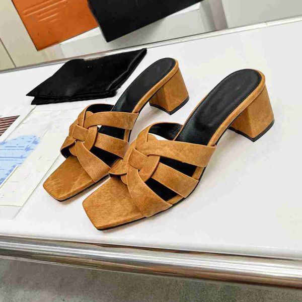 

designer women's sandals flat slippers solid color shoes summer women's household flip flops casual sandals summer leather rubber, Black